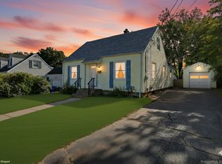 42 Windsor Rd, Hamden, CT 06517