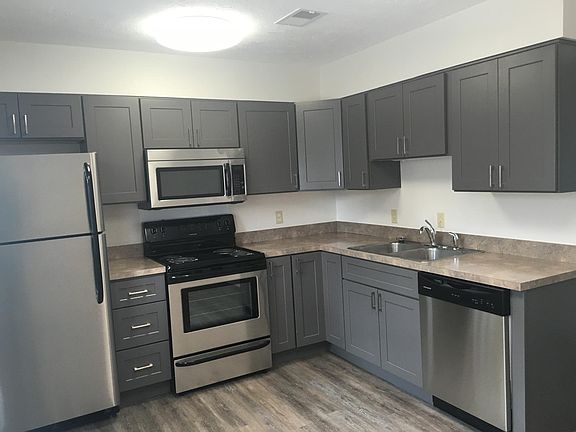 3rd image of 10 Seminole Dr APT 5