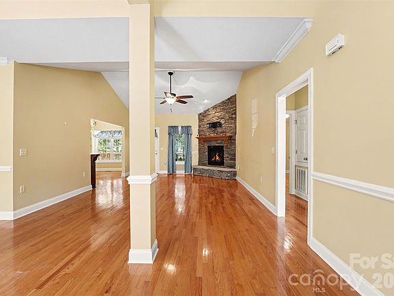4th image of 3563 Wandering Ln NE #33