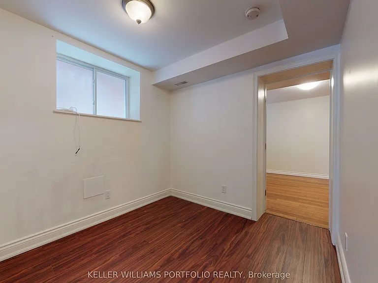 546 Eglinton Ave E #5 — Photo 33