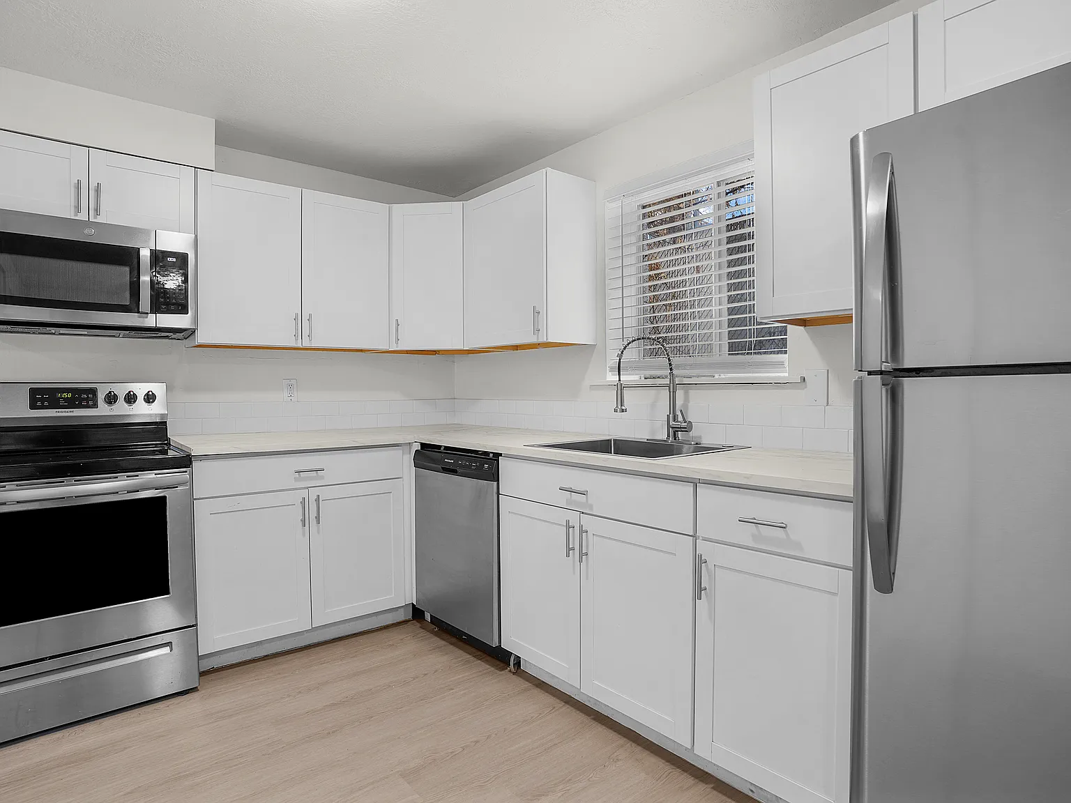 White Pines Apts — Photo 4