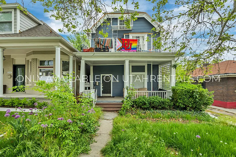 1 bed, 1.0 bath, 450 sqft, $1,050 — Photo 2