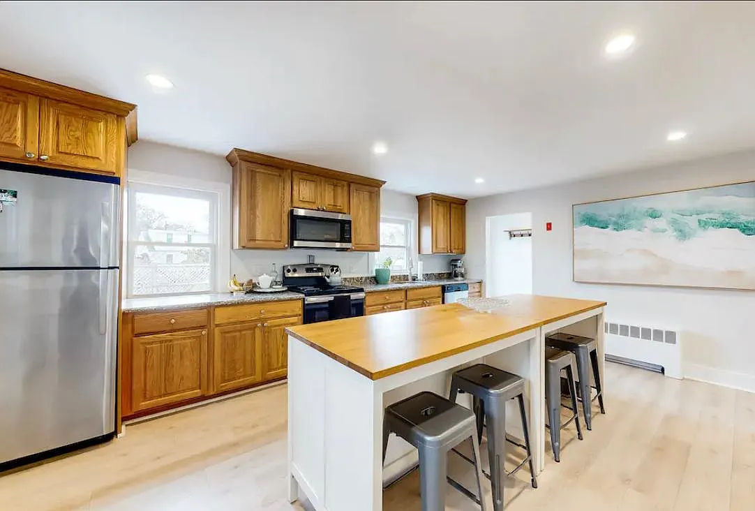 3 bed, 1568 sqft, $2,700 — Photo 3