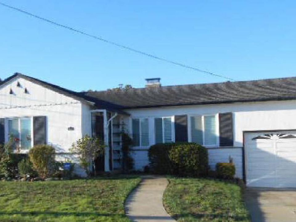 1st image of 215 Acacia Ave
