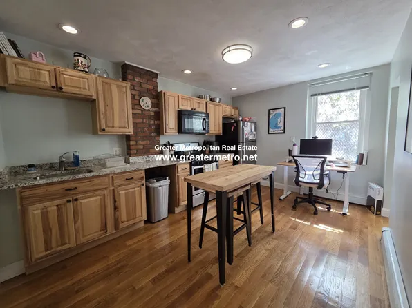 6 Unity St #1, Boston, MA 02113