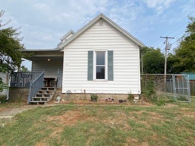 409 3rd St, Charleston, IL, 61920