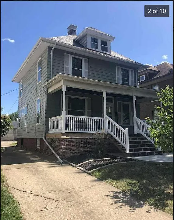 3 bed, 1400 sqft, $1,300 — Photo 2