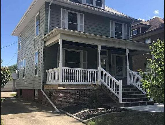 2nd image of 1026 N Elmwood Ave