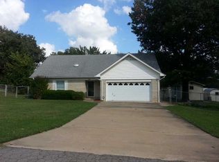 812 N Citrus St, Greenwood, AR 72936