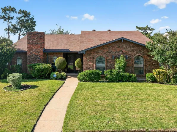 3416 Livingston Ln, Carrollton, TX 75007