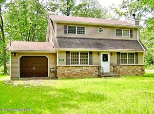 1102 Chielo Dr, Pocono Lake, PA 18347