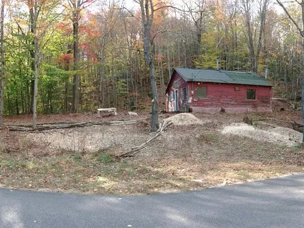 5075 Blue Mountain Rd, Saint Regis Falls, NY 12980