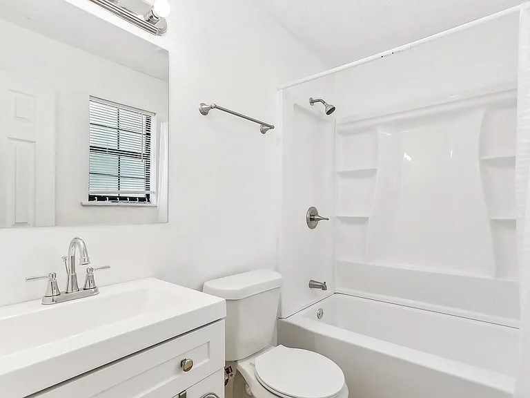 1563 Foy St — Photo 13