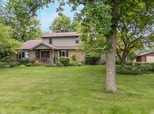 N2909 Rip Van Winkle Ln, Appleton, WI 54913