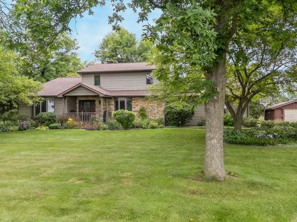 N2909 Rip Van Winkle Ln, Appleton, WI 54913