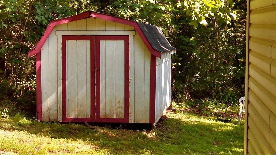 Storage shed