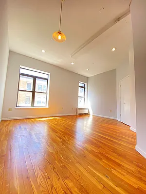 Rented by Bond New York | media 2