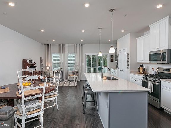 4th image of 1205 Cozy Oak Lndg