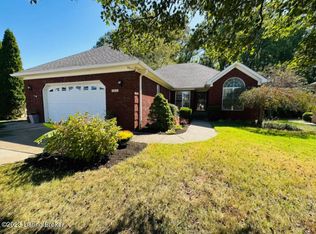 6816 Grandfield Rd, Louisville, KY 40258