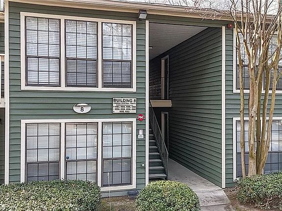 2nd image of 4558 Vinings Central Trce SE