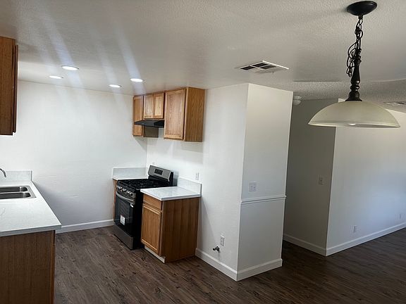 3rd image of 28608 Avenue 13 1/4