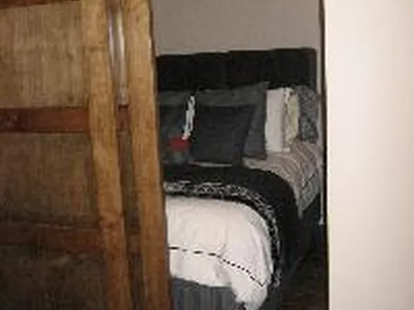 405 West 23rd Street image 1 of 6