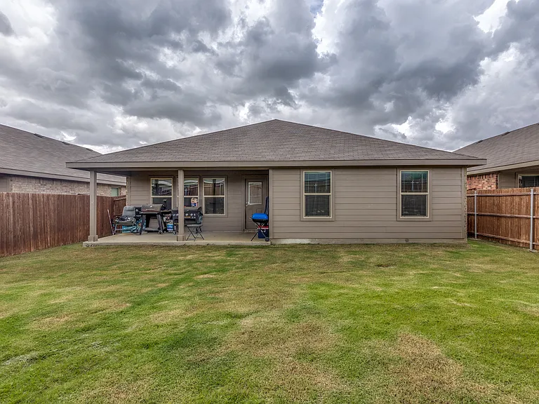 9509 Doverglen Dr — Photo 24