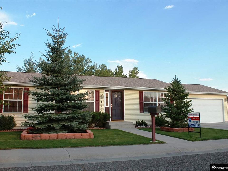 1st image of 617 Pinnacle Dr
