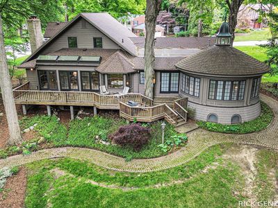 988 Kenwood Dr, Holland, MI, 49423