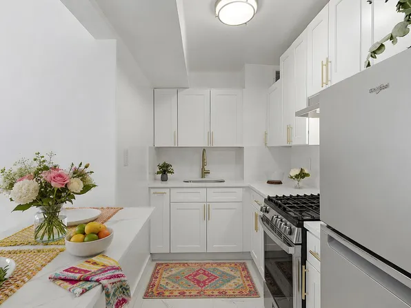 400 E 17th St APT 600, Brooklyn, NY 11226