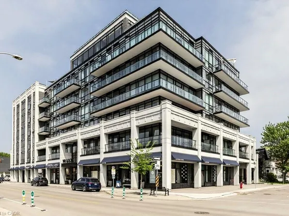101 Locke St S #212, Hamilton, ON L8P 4A6