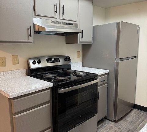 2nd image of 12 W Northwood Dr #28