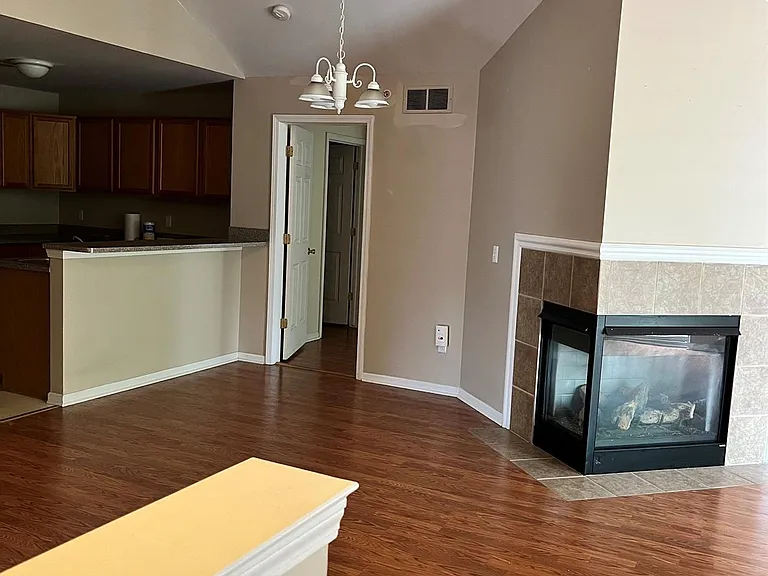 7446 Lacy Dr — Photo 7