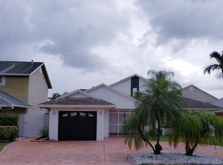 19021 NW 78th Ave, Hialeah, FL 33015