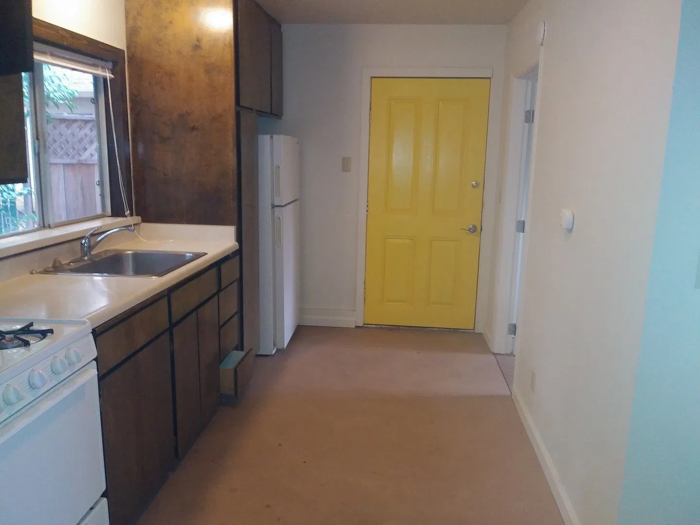 1370 Orchard Way — Photo 3