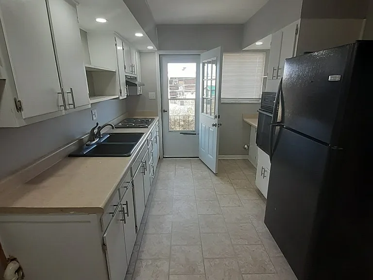 2041 Saint Michael Dr #5 — Photo 1