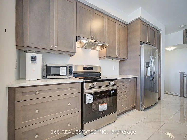 44 Azure Dr — Photo 15