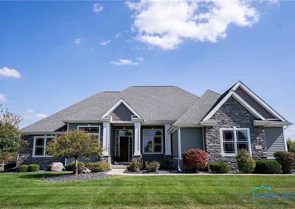 1st image of 5731 Hamptons Dr