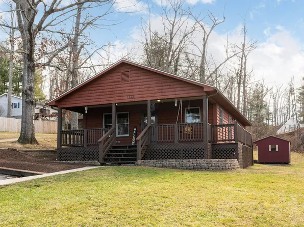 1112 Reservoir St, Waynesboro, VA 22980