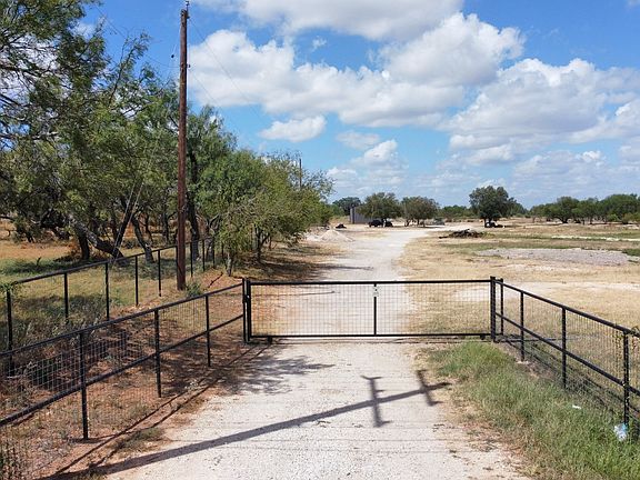 4th image of 19455 LUCKEY RD