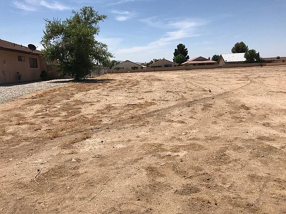 2nd image of 26853 Lakeview Dr