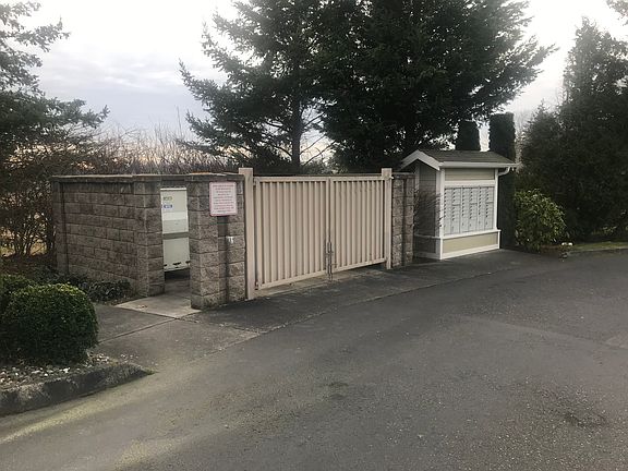 5th image of 4610 Celia Way Unit 101