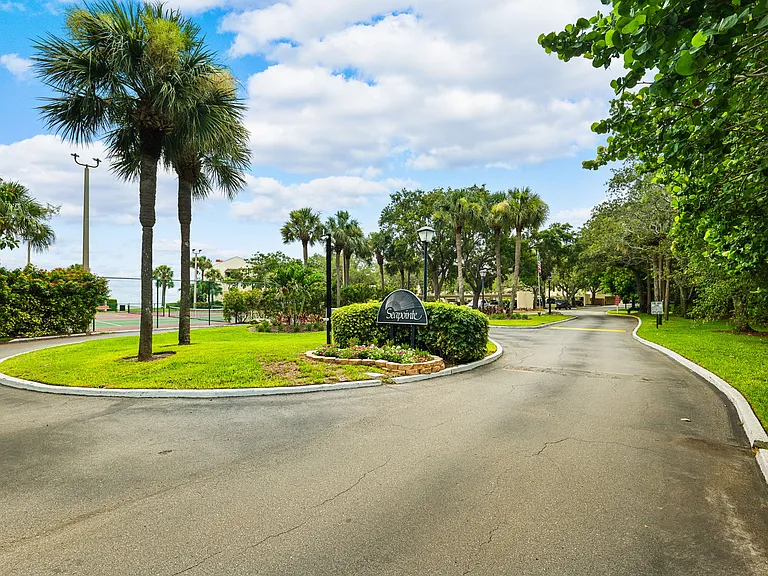7500 Sunshine Skyway Ln S #205 — Photo 40