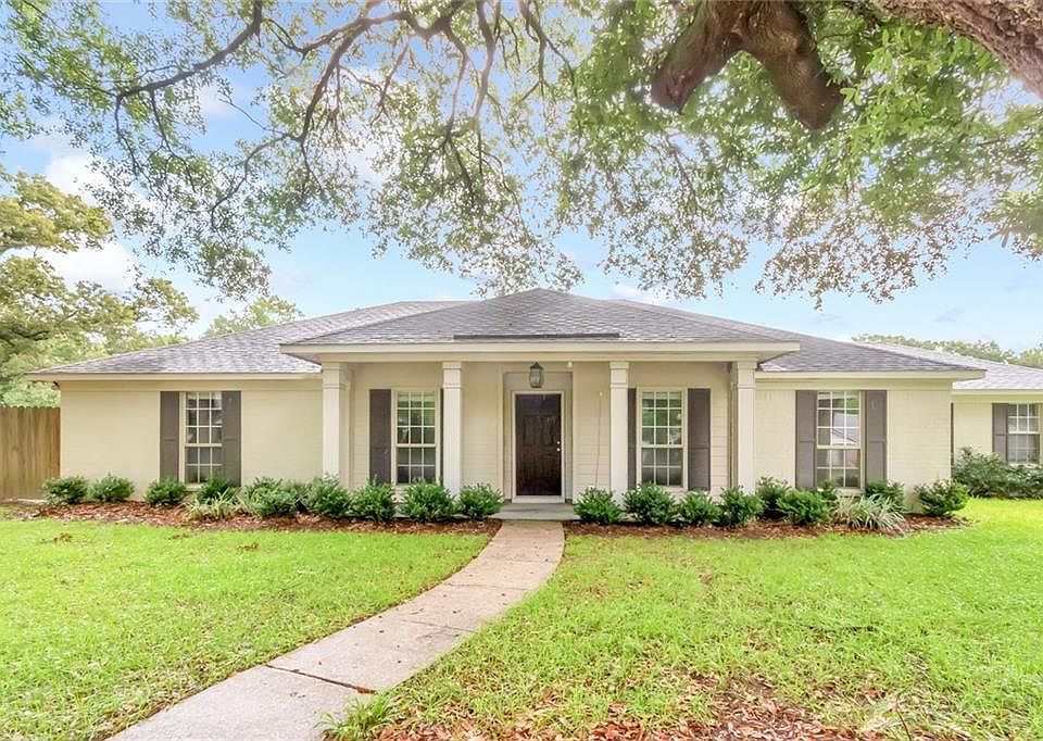 1st image of 2565 Windmill Ct