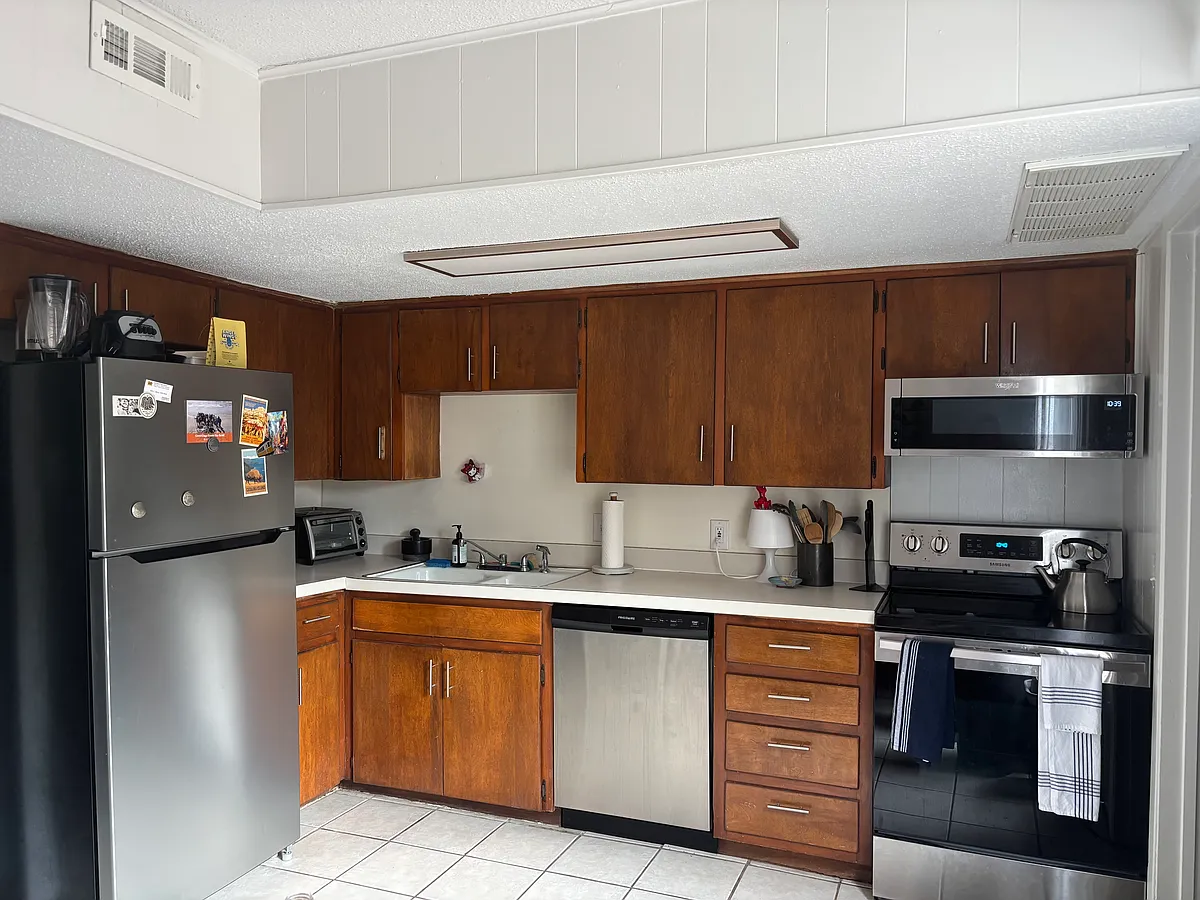 Building Photo - 8815 Dawnridge Cir #103