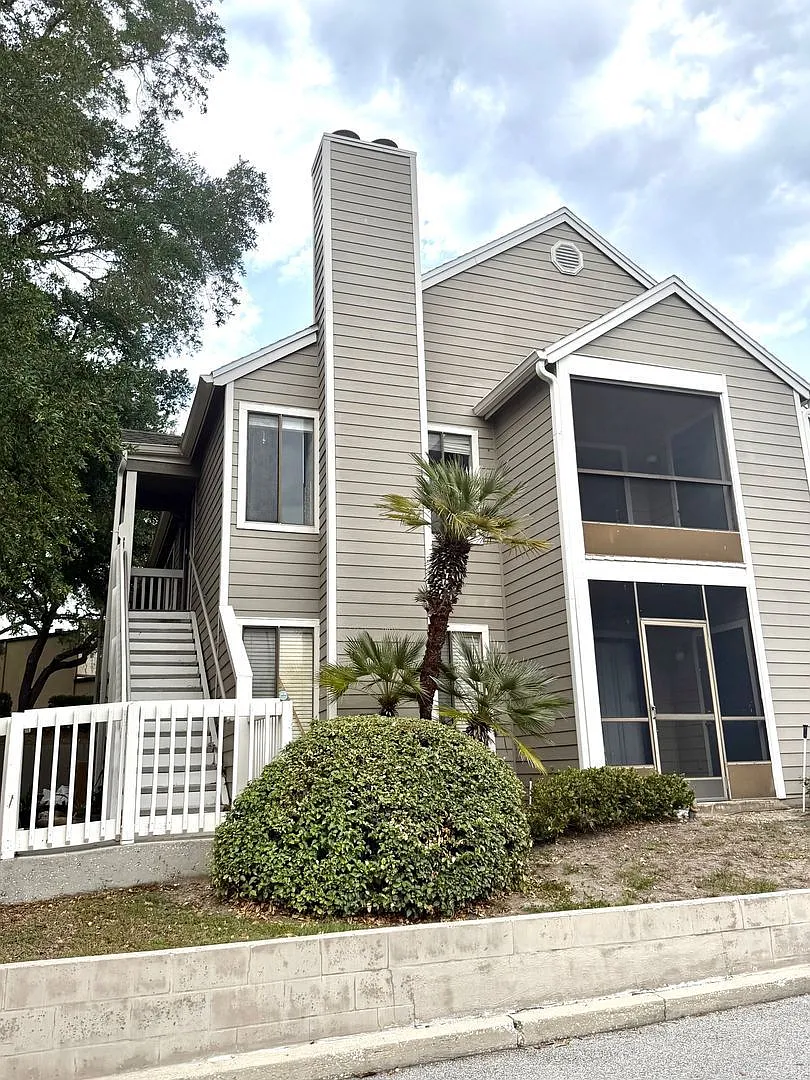 2 bed, 2.0 bath, 952 sqft, $1,600 — Photo 1