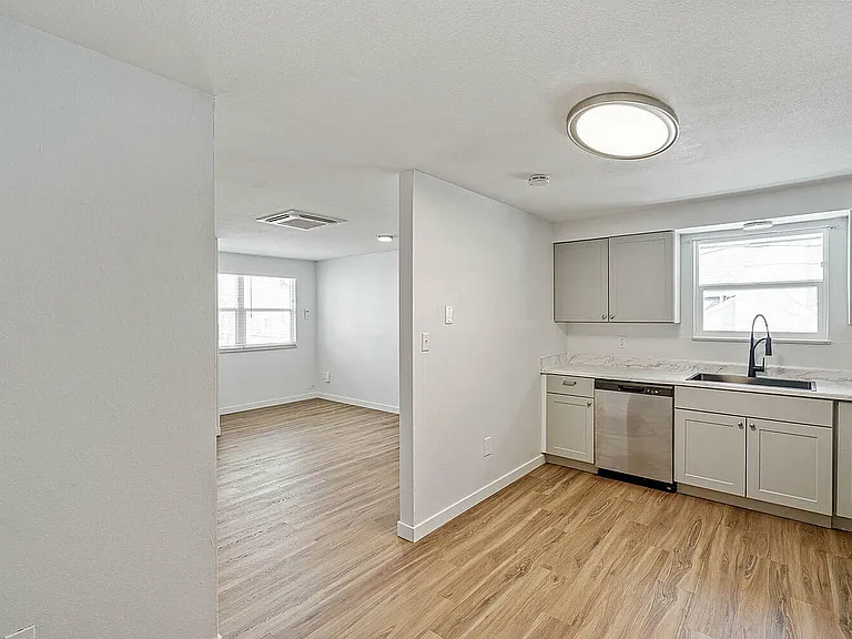 The Sherlock Townhomes — Photo 8