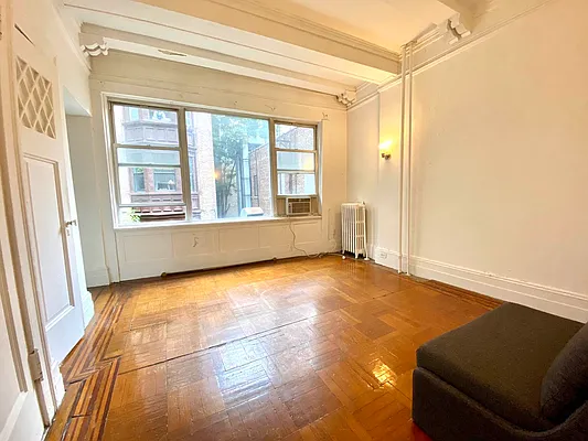 Rented by Manhattan Spaces | media 2