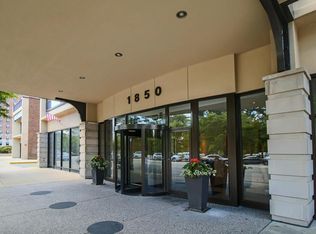 1850 N Clark St APT 1610, Chicago, IL 60614
