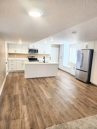 1624 S 210 W Photo 1